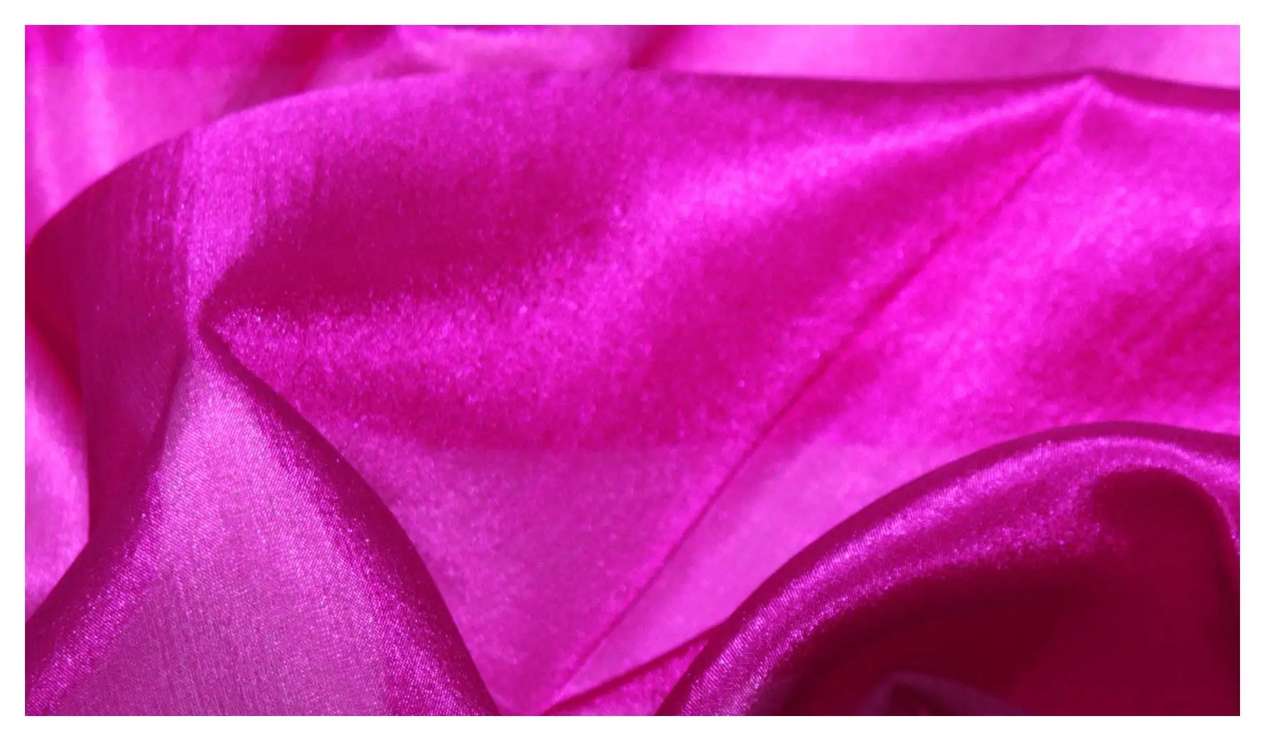 Seda con dobladillo teñida con plantas Filges - 1 x 1 yarda